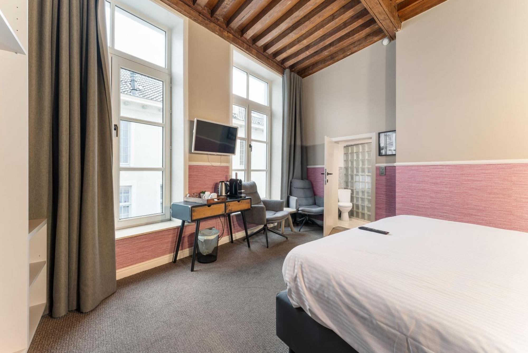 Hotel Karel De Stoute Bruges Exterior photo
